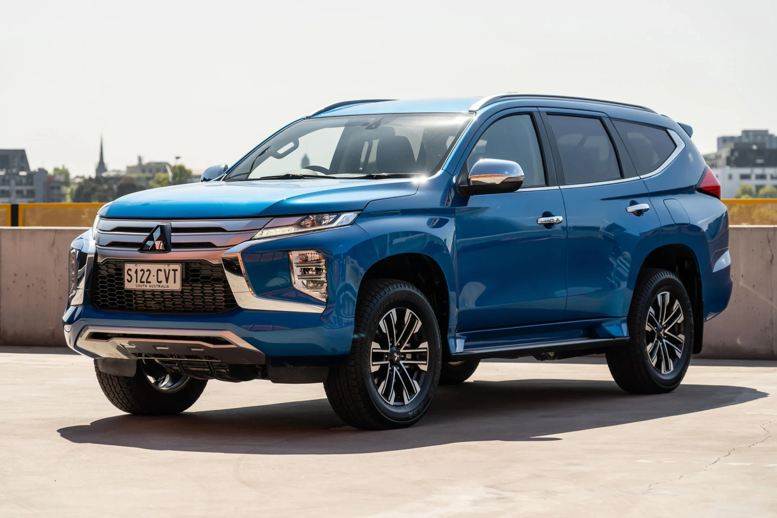 2024 Mitsubishi Pajero - autoadvancedmotors.ltd