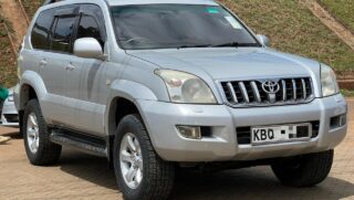 J120 2005 Toyota Land Cruiser